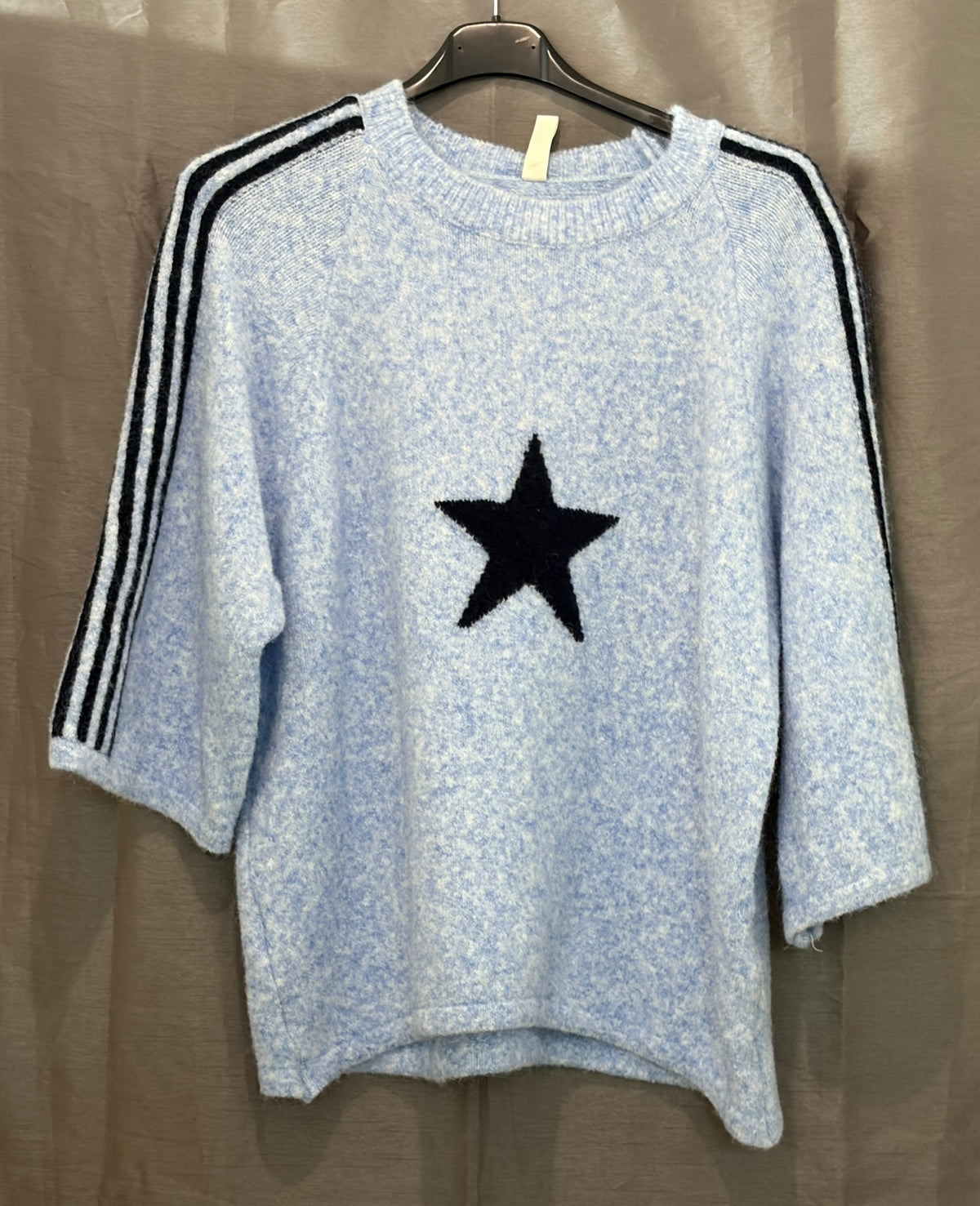 Pull chiné à étoile et bandes façon sport