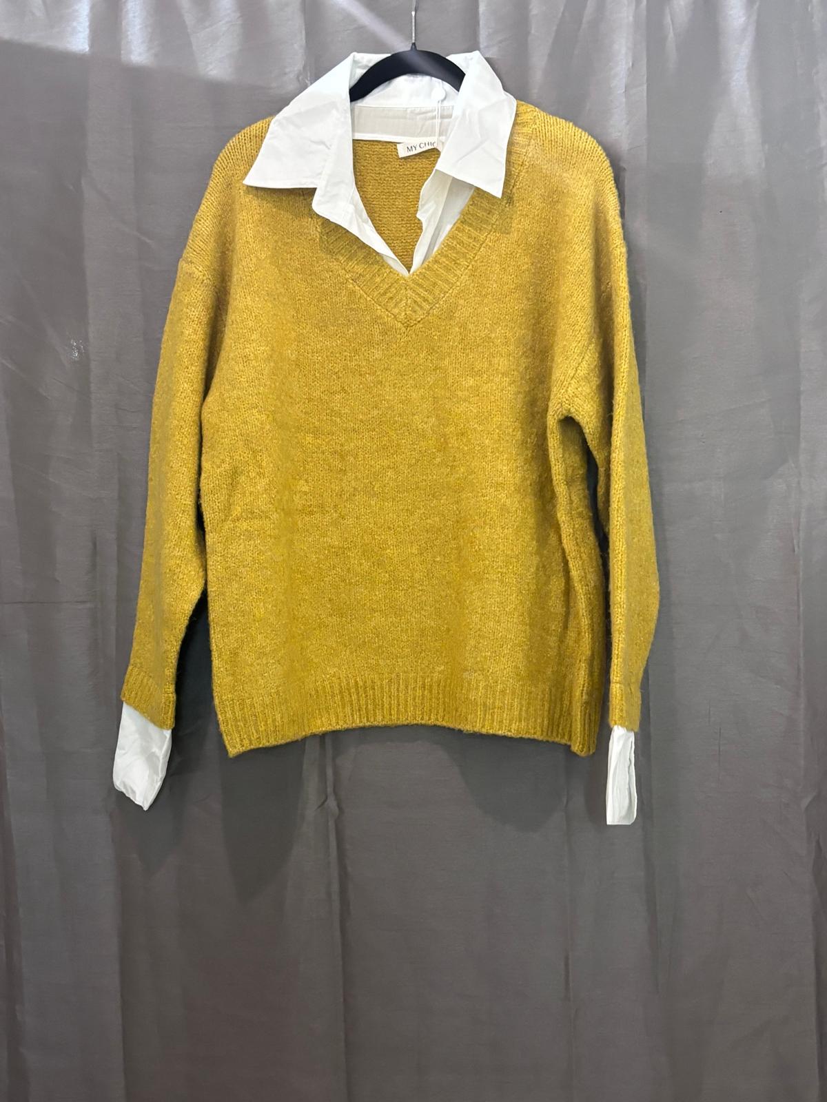 Pull en maille avec col V avec chemise blanche intégrée