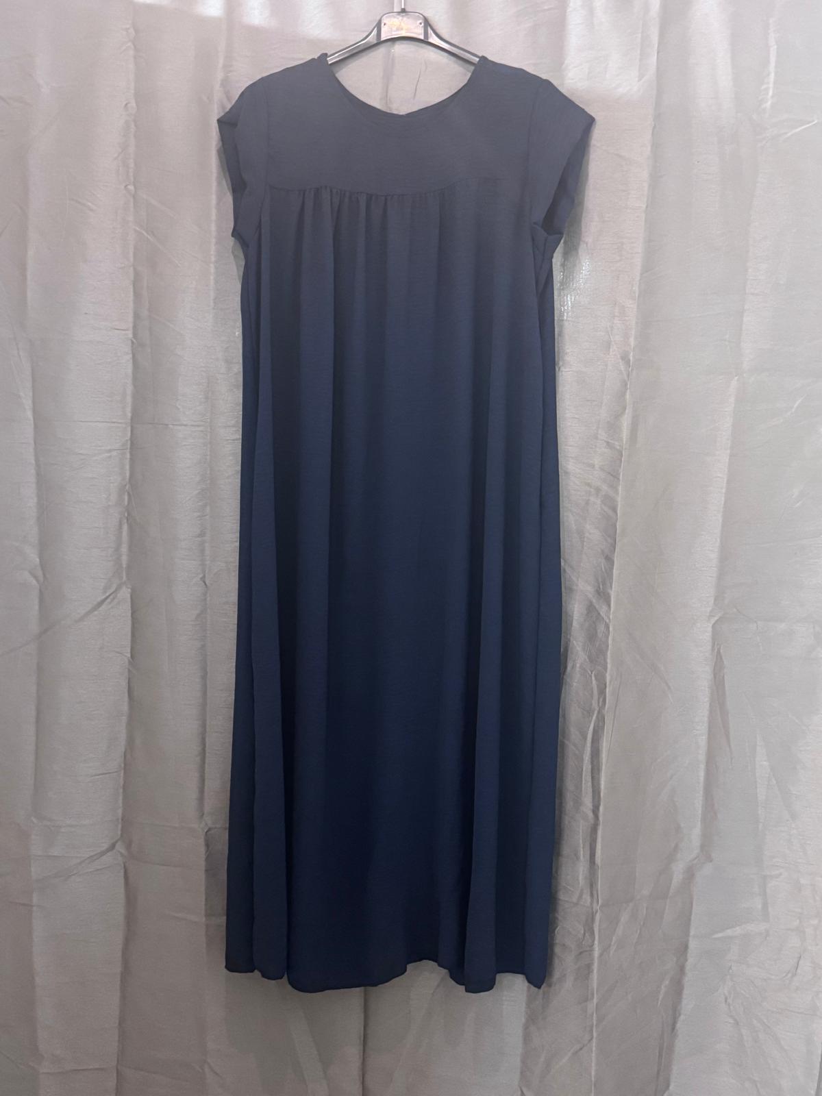 Robe longue sans manches, col rond, coupe droite
