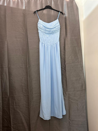 Robe longue, bustier corseté brodé et col drapé, bretelles fines