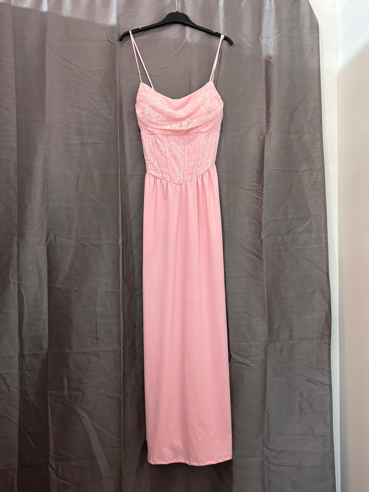Robe longue, bustier corseté brodé et col drapé, bretelles fines