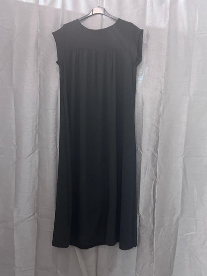Robe longue sans manches, col rond, coupe droite