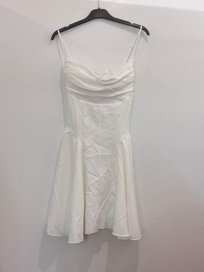 Robe courte – patineuse à bretelles avec corset