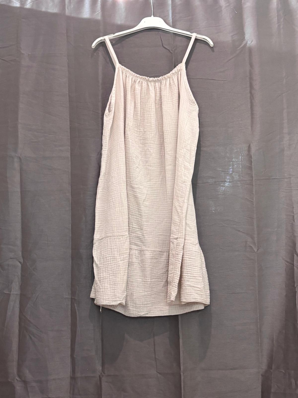 Robe courte en gaze de coton, bretelles fines et volant bas