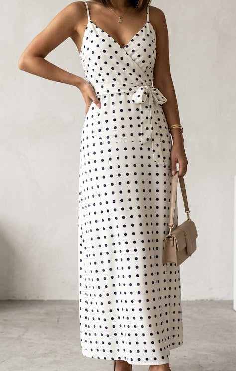 Robe longue cache-cœur à pois avec ruban