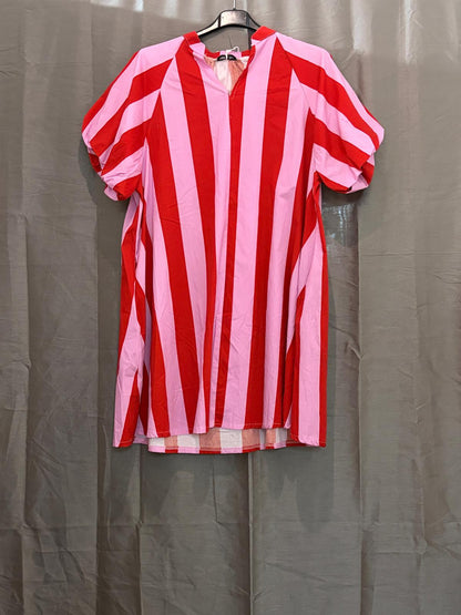 Robe mi-longue à rayures, col V et manches bouffantes