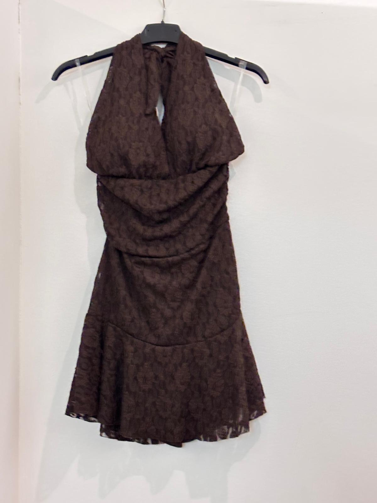 Robe Courte en Dentelle à Col Halter