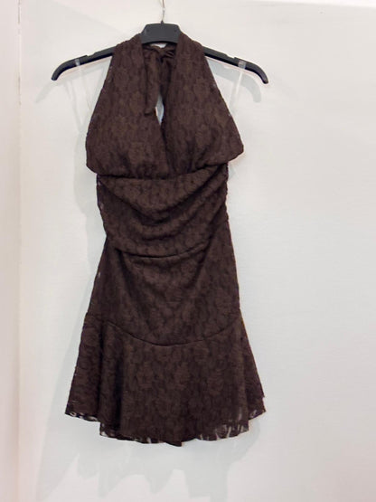 Robe Courte en Dentelle à Col Halter