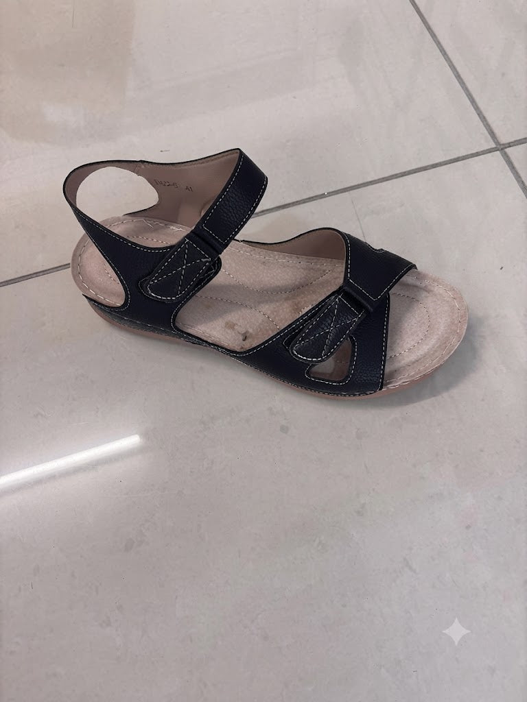 Sandale compensée noire, double bride scratch