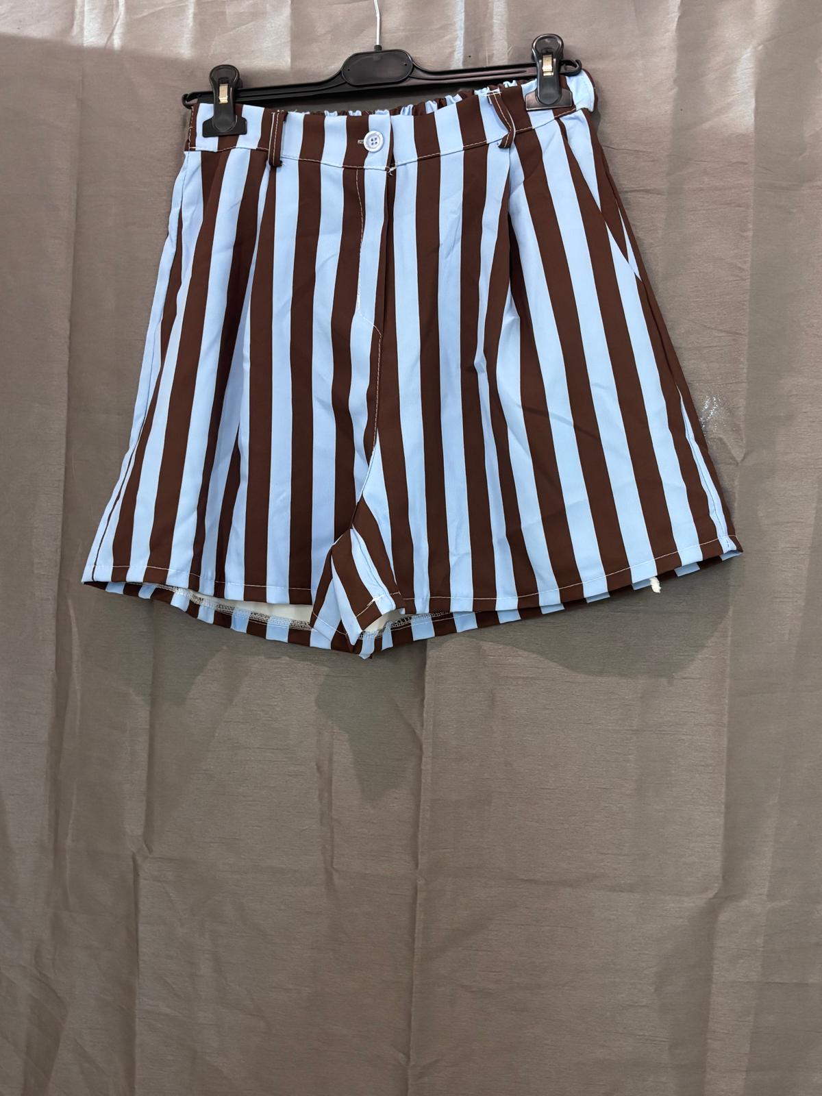 Short taille haute à rayures
