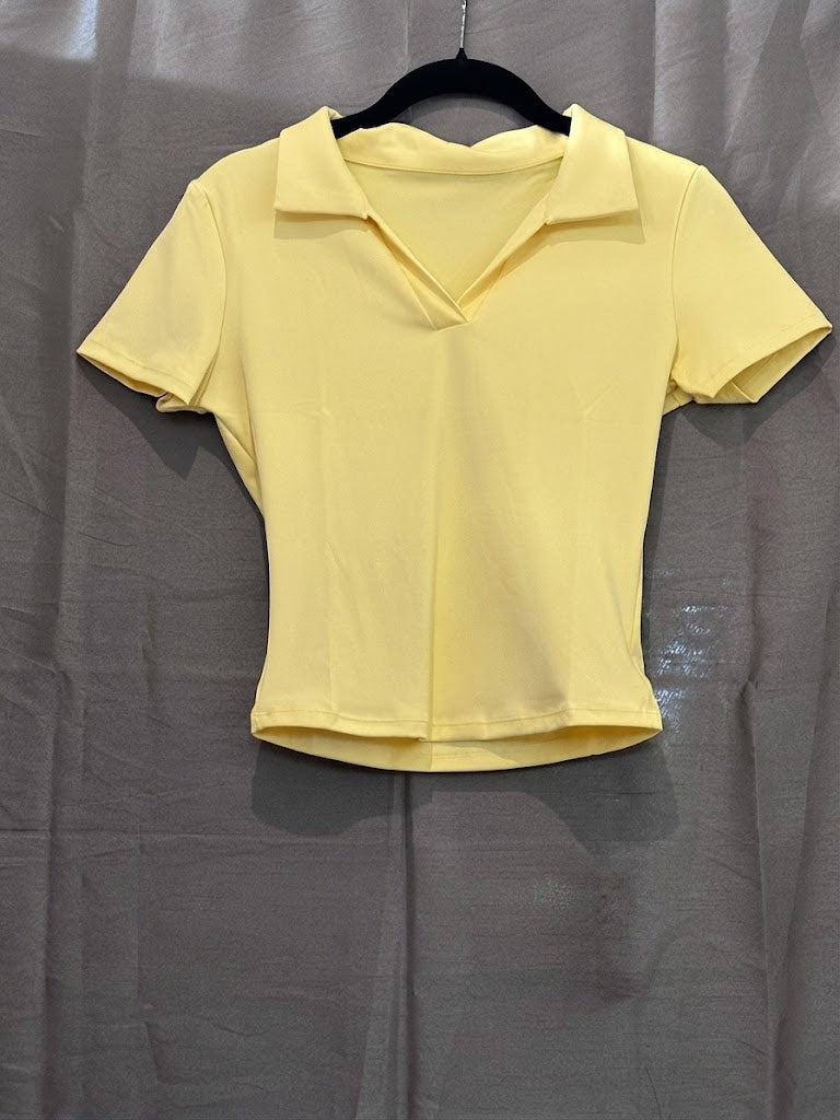 Top col polo échancré à manches courtes