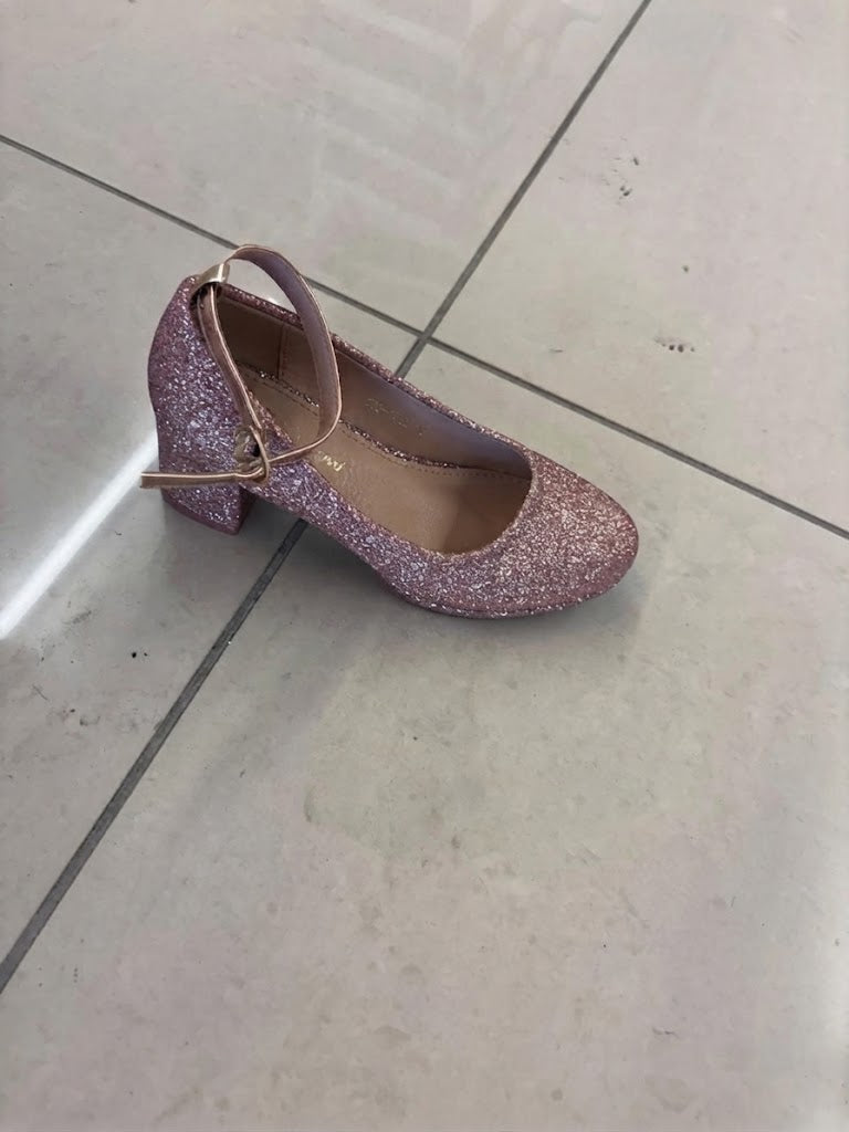 Chaussure à talon bloc pailletée avec bride cheville ornée d'un strass
