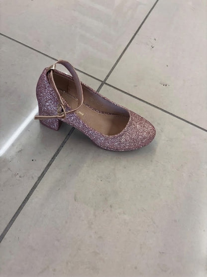 Chaussure à talon bloc pailletée avec bride cheville ornée d'un strass
