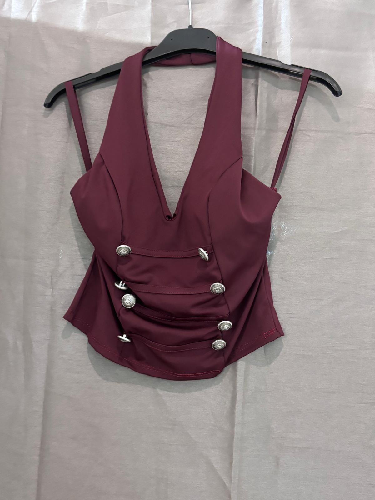 Top décolleté plongeant, boutons argentés