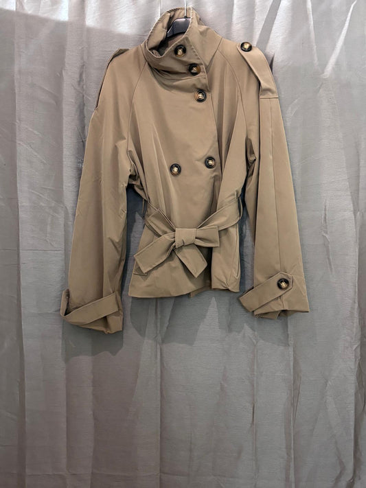 Veste courte ceinturée à col montant style trench