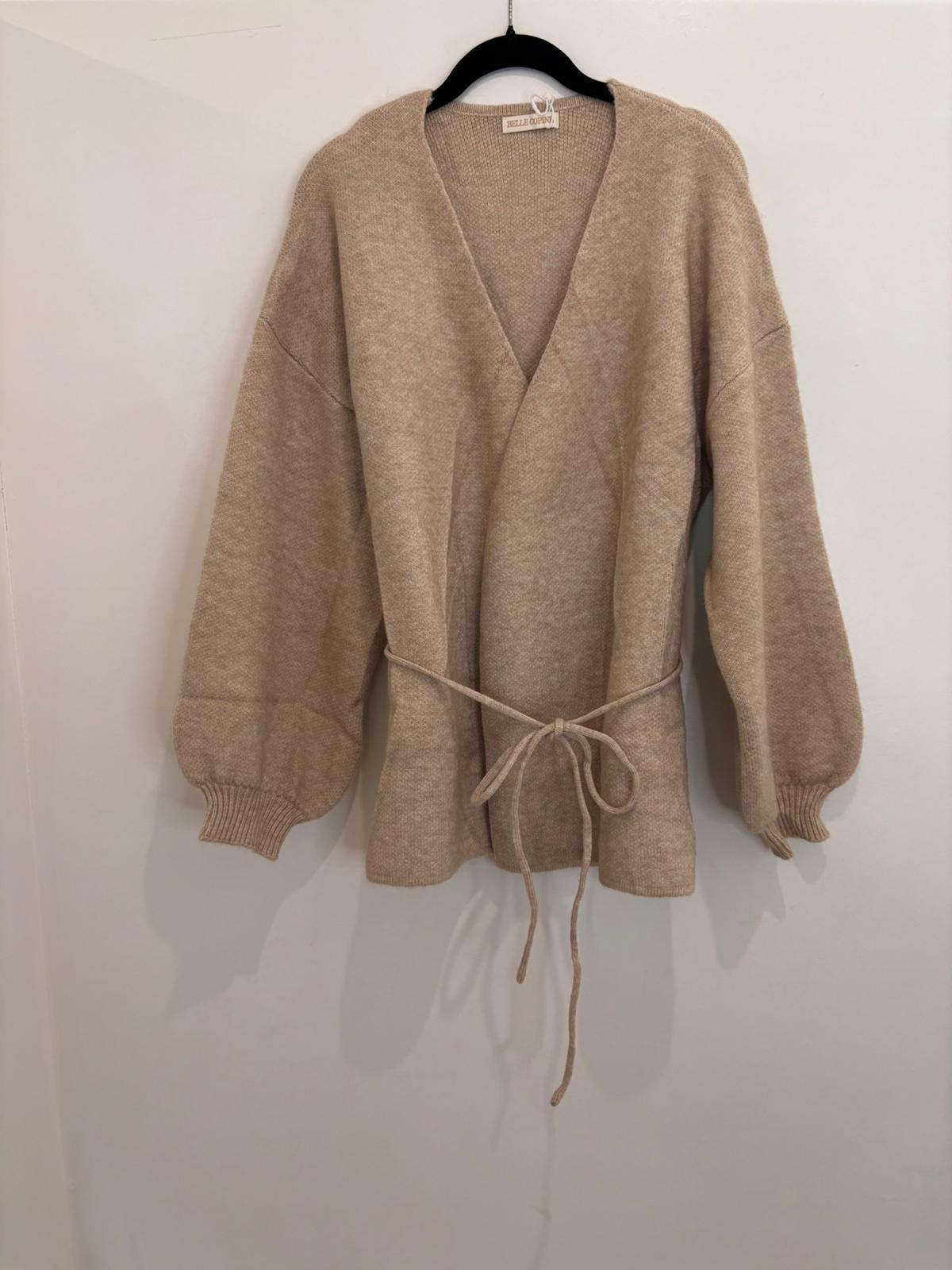 Pull cache-cœur à ceinture