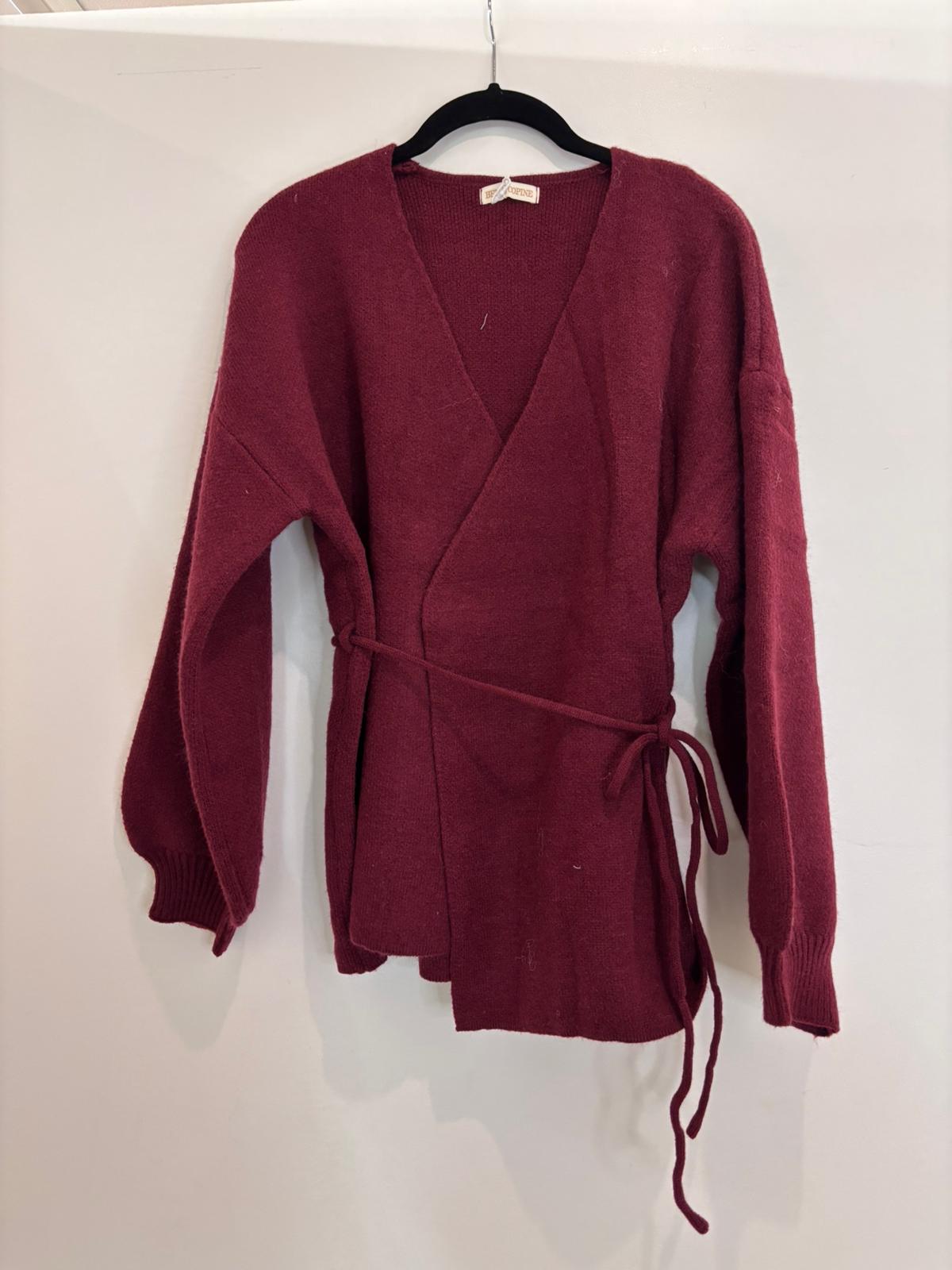 Pull cache-cœur à ceinture