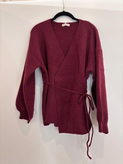 Pull cache-cœur à ceinture