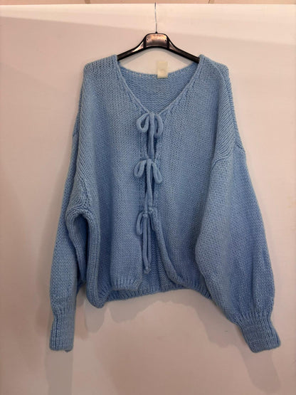 Pull oversize à nœuds sur le devant