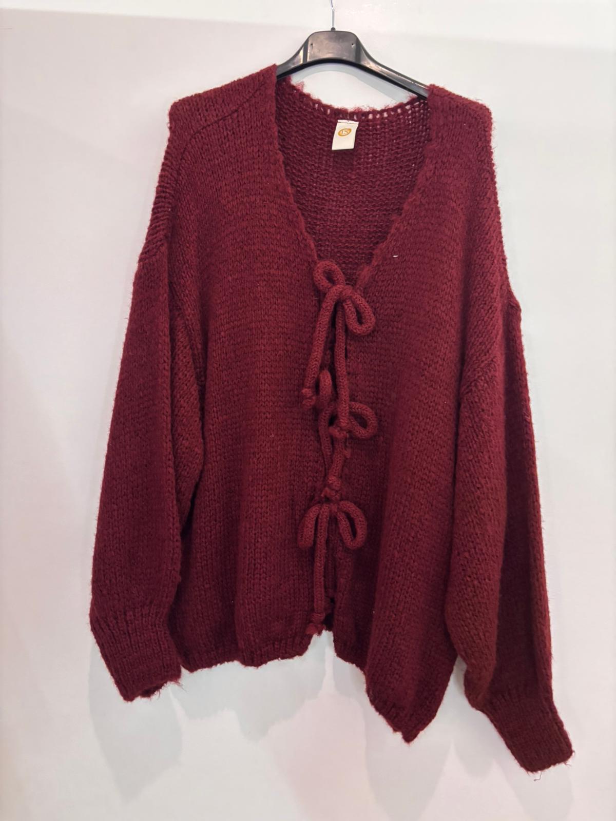 Pull oversize à nœuds sur le devant