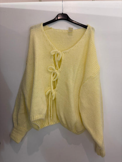 Pull oversize à nœuds sur le devant