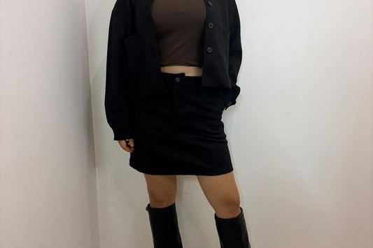 Jupe courte droite avec short intégré