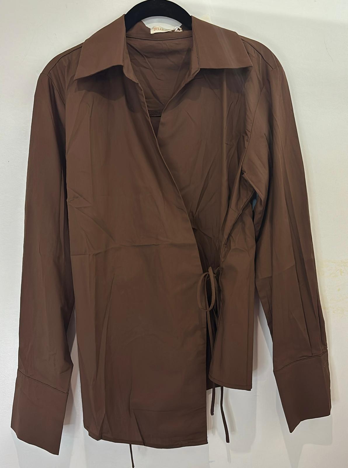 Chemise portefeuille à nouer