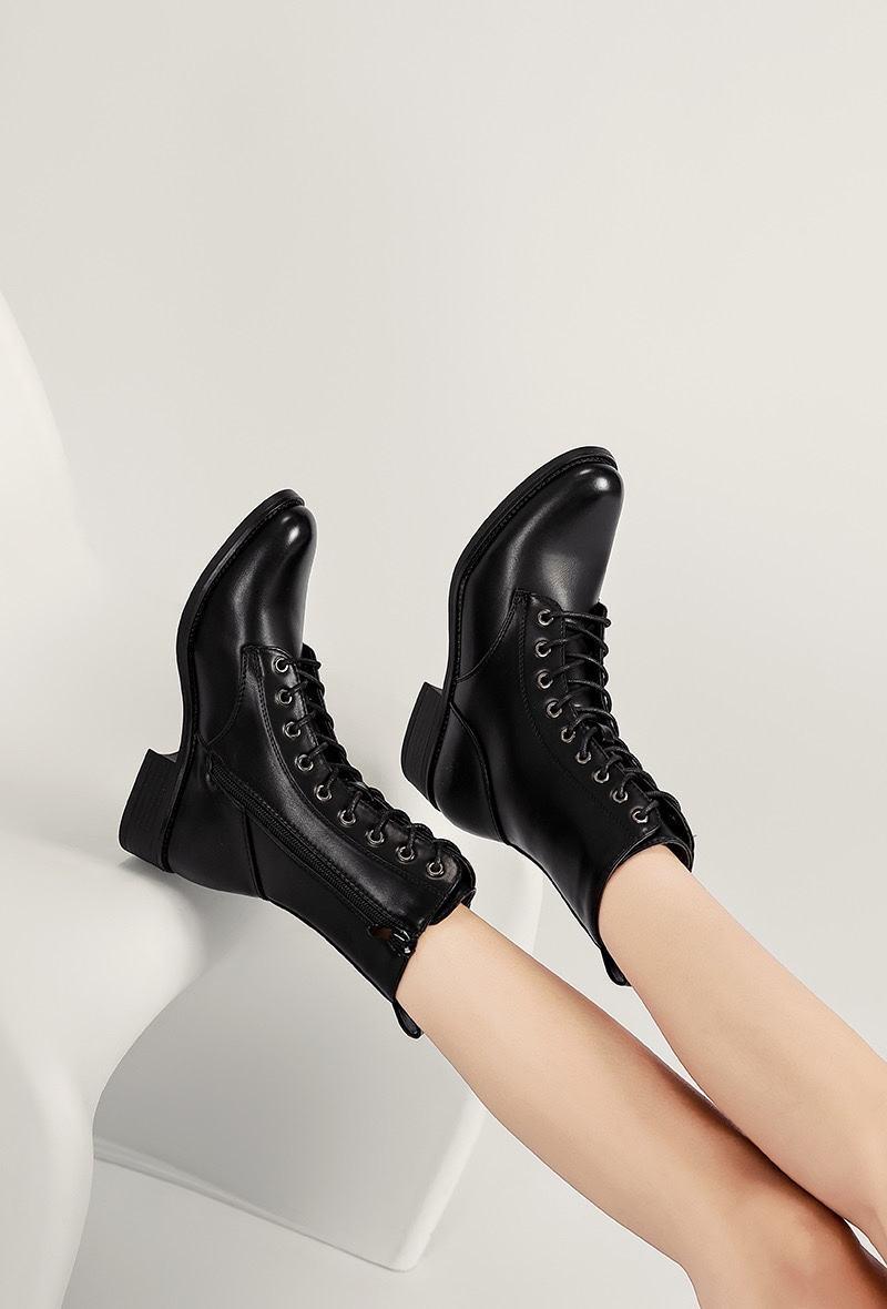 Bottines lacées