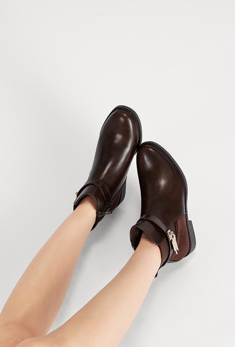 Bottines avec détail cadenas doré