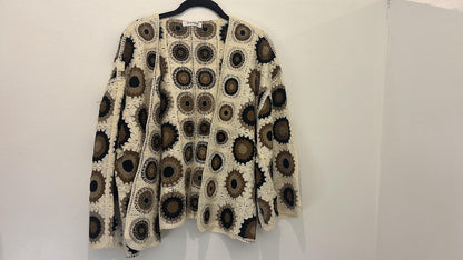 Gilet crochet à motifs géométriques