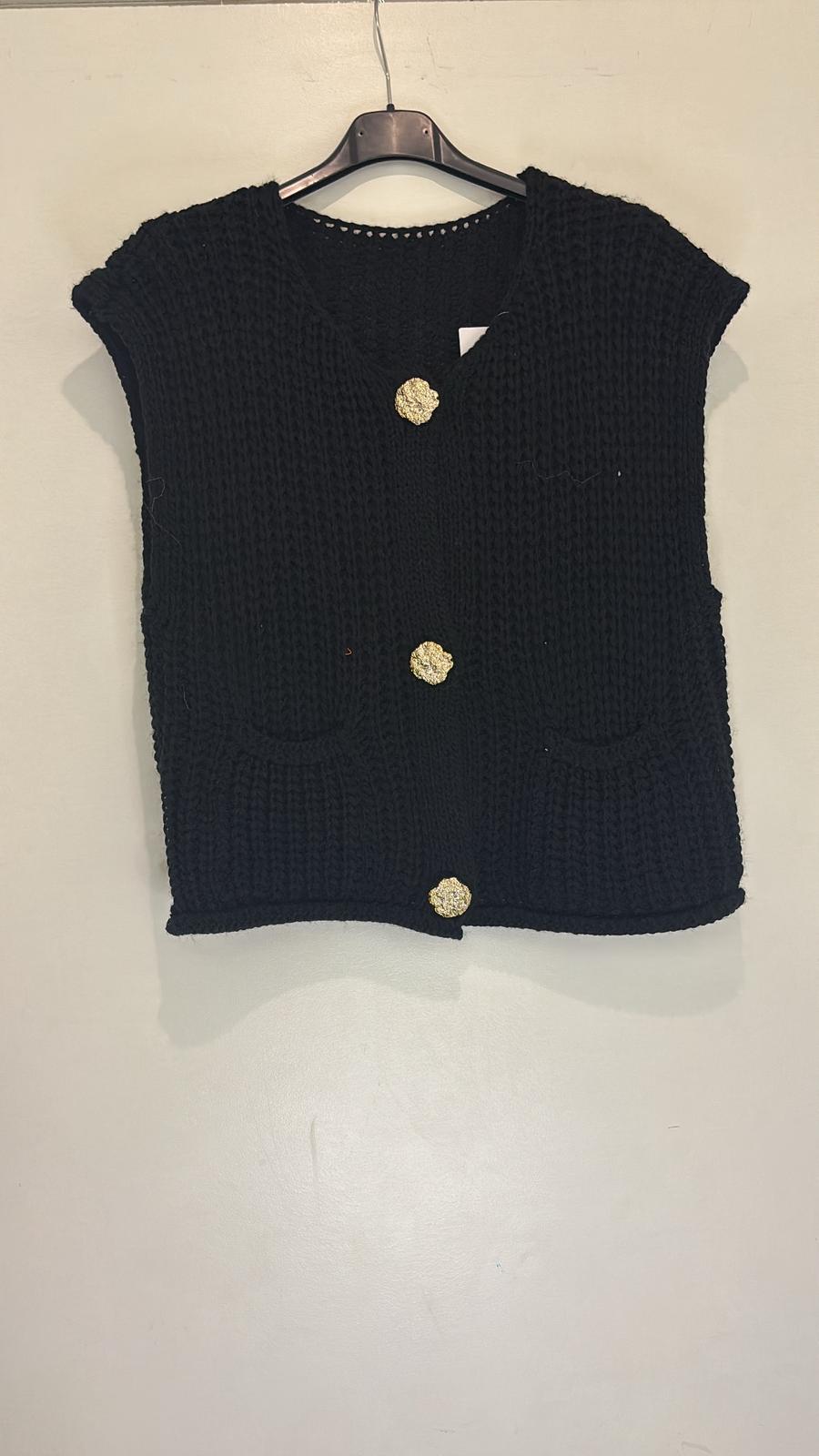 Cardigan sans manches en maille avec boutons dorés