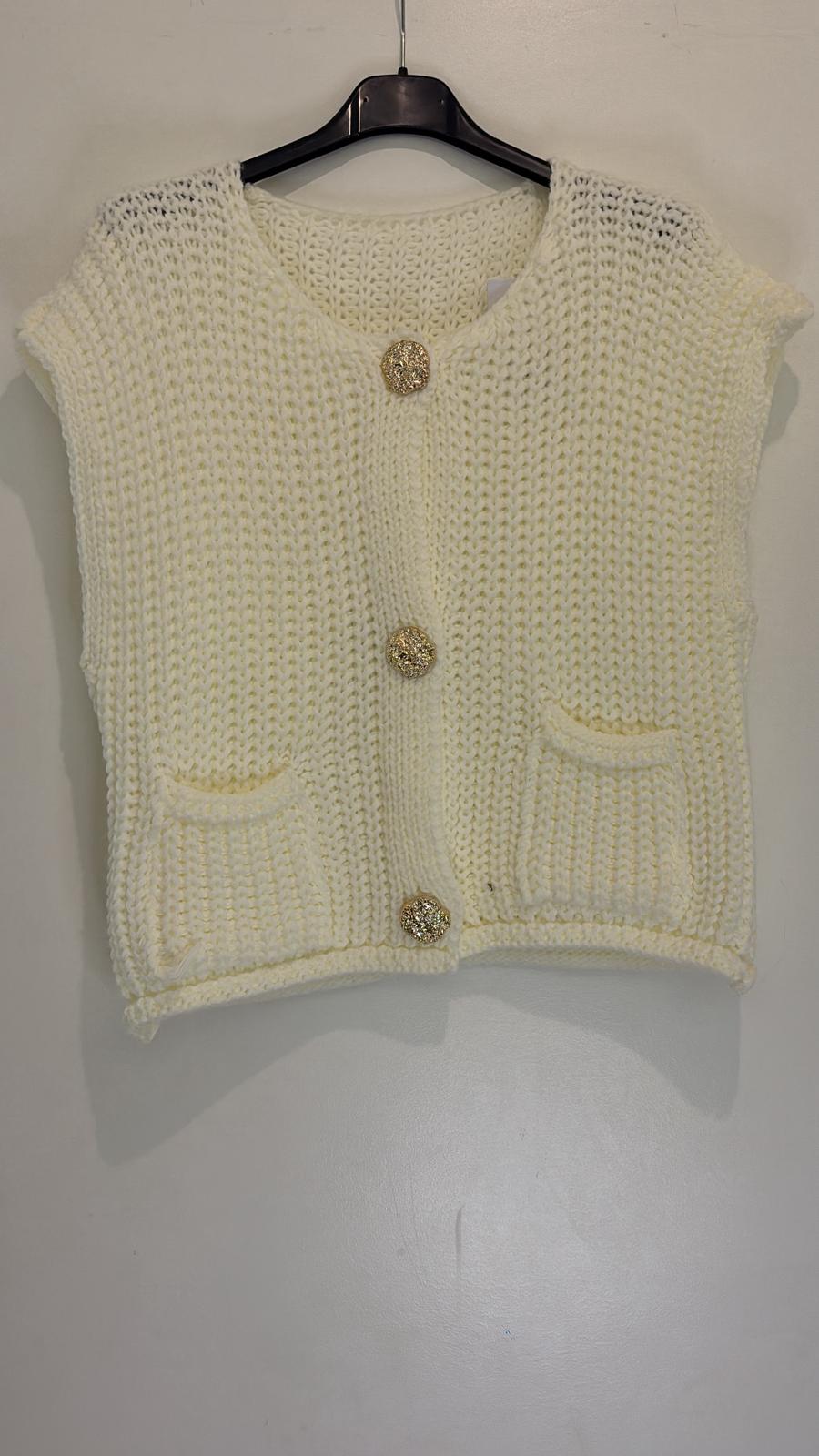 Cardigan sans manches en maille avec boutons dorés