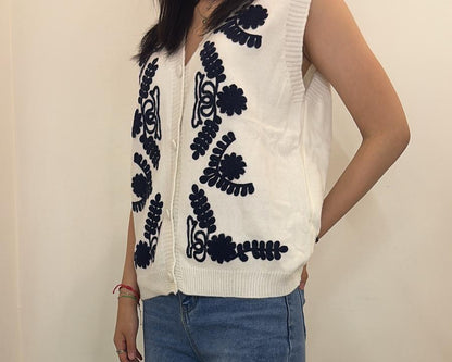 Gilet sans manches blanc à motifs brodés