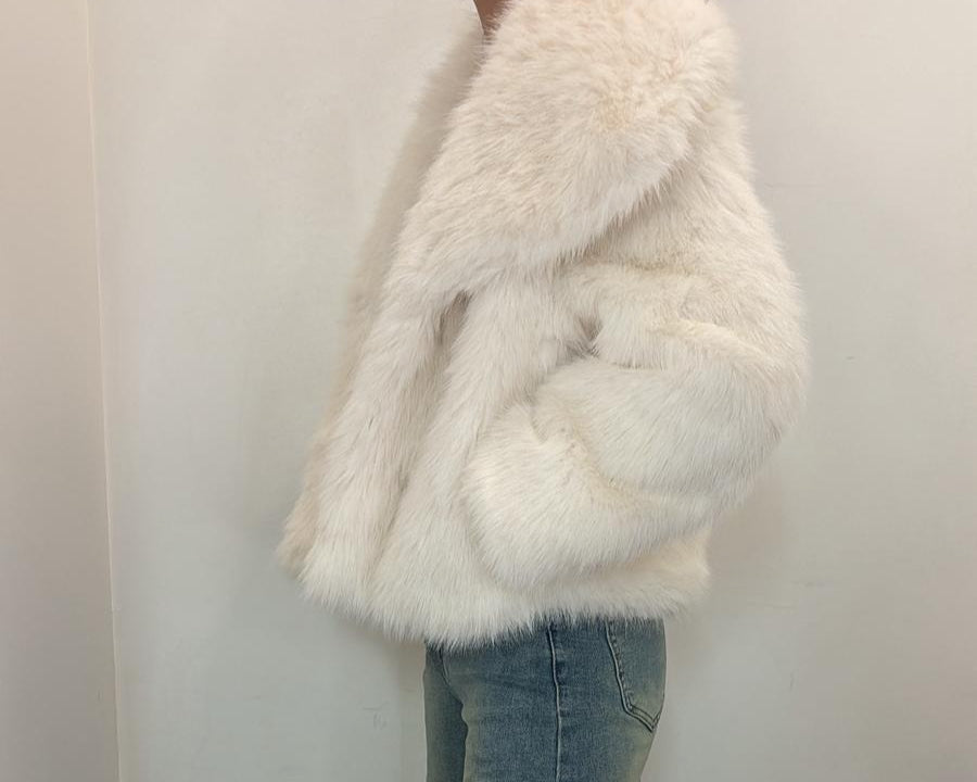 Veste en fausse fourrure