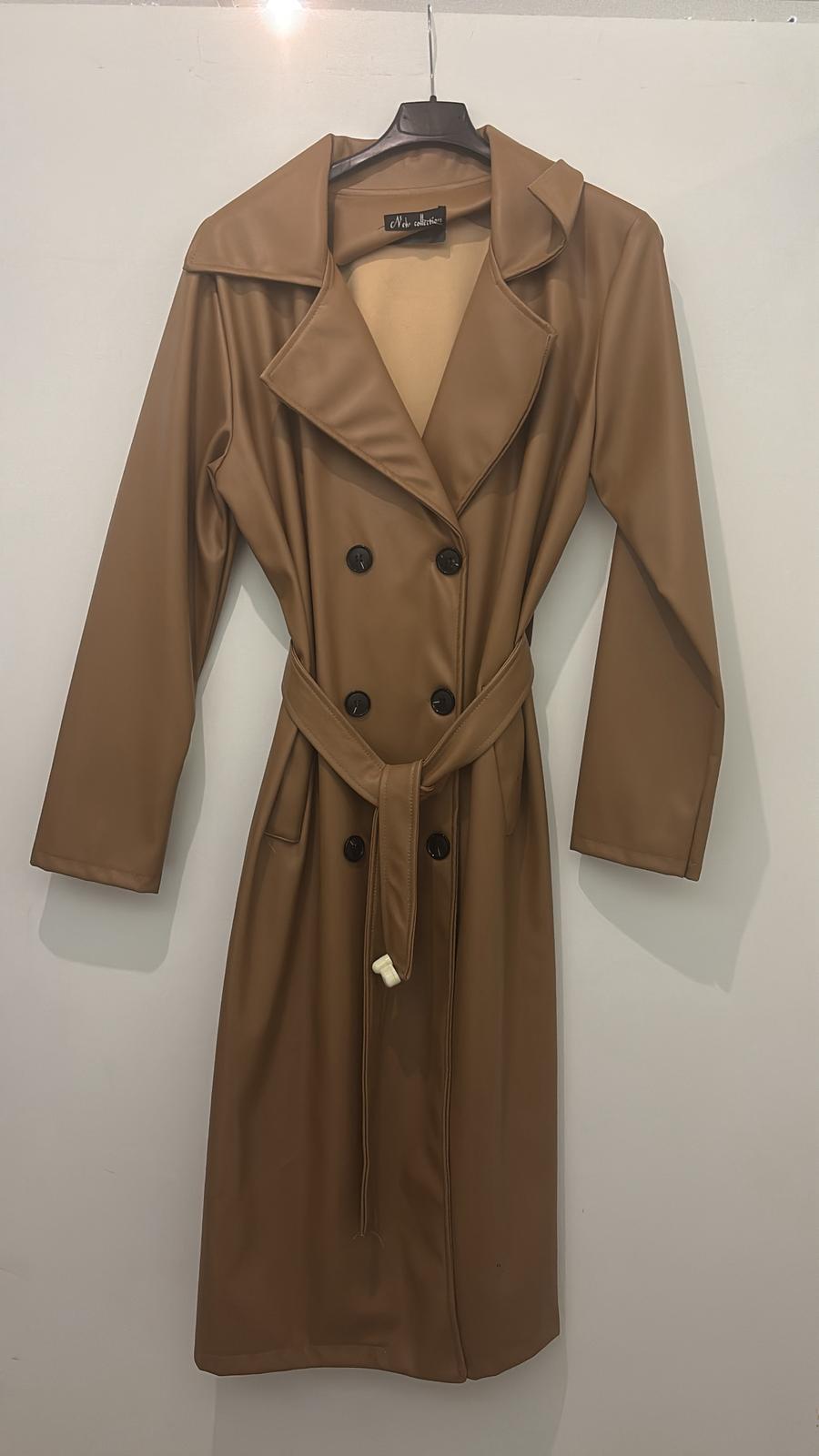 Trench long en simili cuir