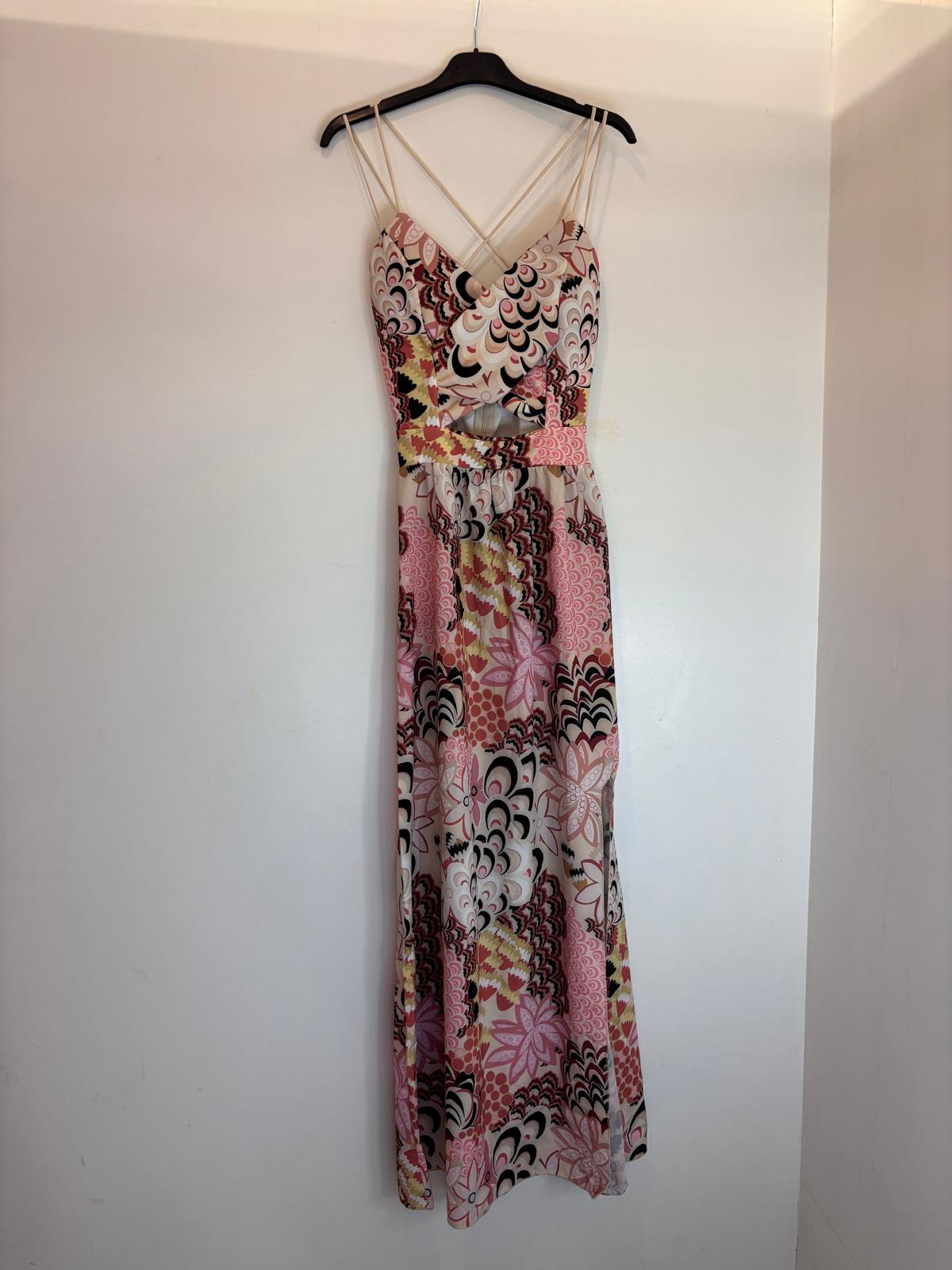 Robe longue à fleurs avec bretelles croisées