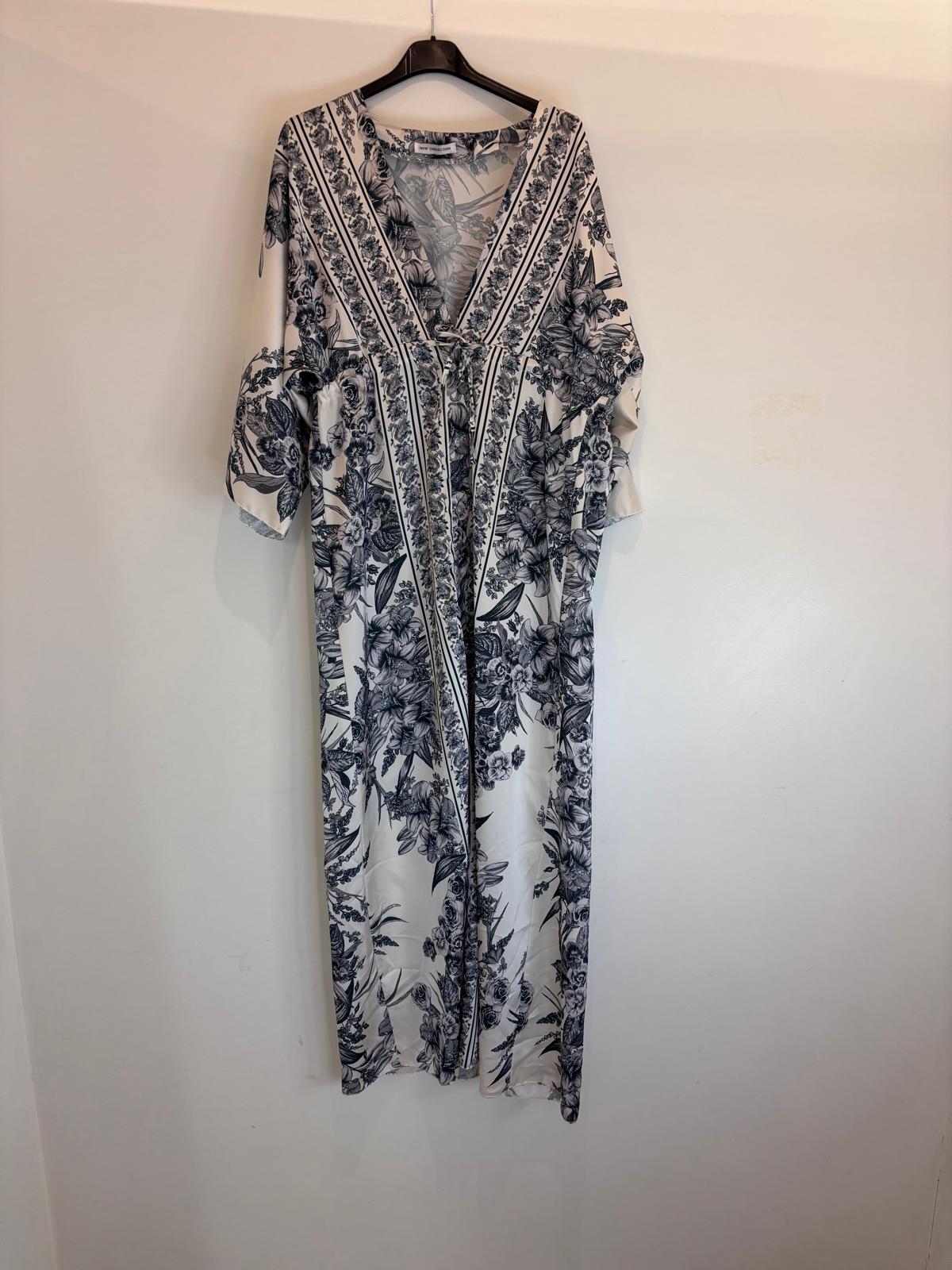 Robe longue à imprimé floral et décolleté cache-cœur