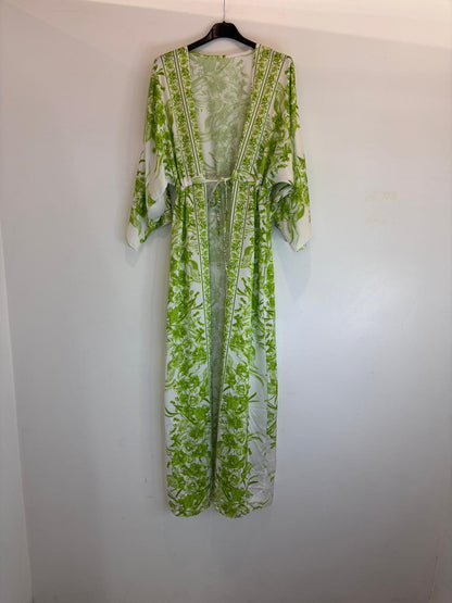 Robe longue à imprimé floral et décolleté cache-cœur