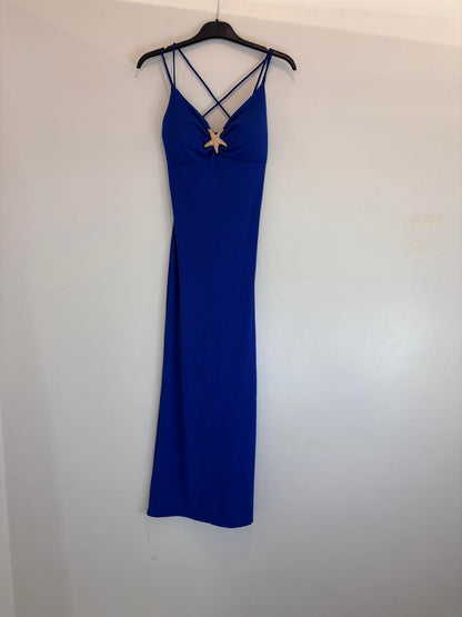 Robe longue à bretelles croisées et détail étoile de mer