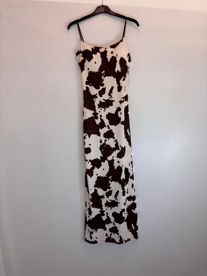 Robe longue moulante à fines bretelles et imprimé