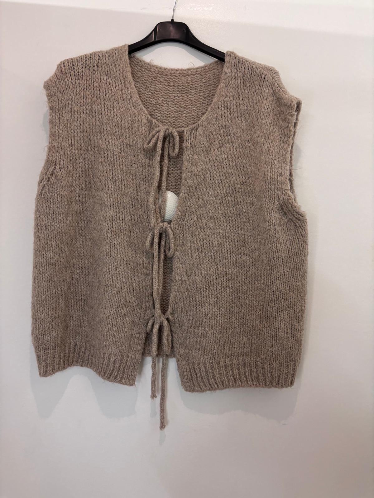 Gilet sans manches à liens noués