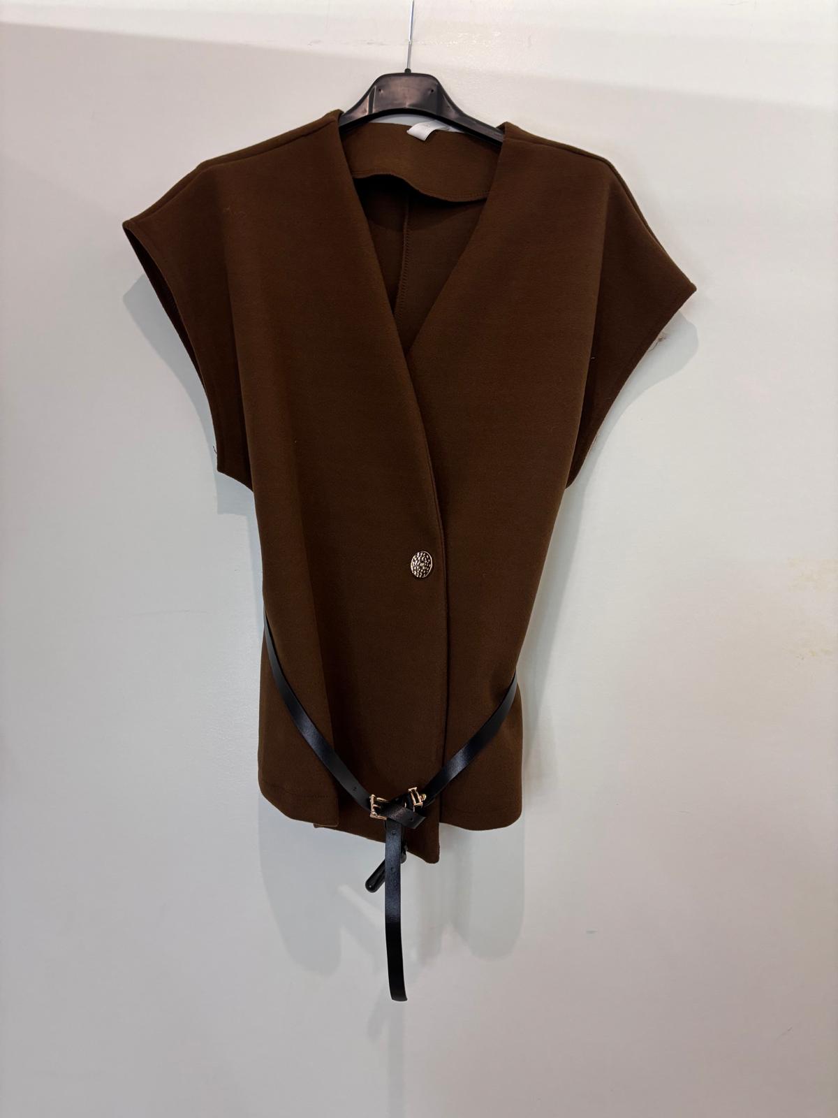 Top sans manches ceinturé