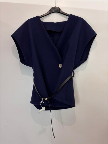 Top sans manches ceinturé