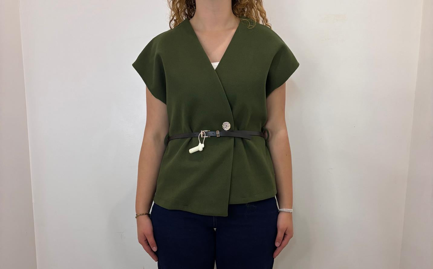 Top sans manches ceinturé