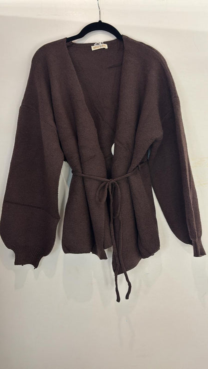 Pull cache-cœur à ceinture