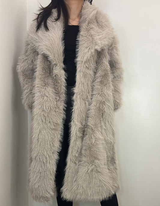 Manteau long en fausse fourrure