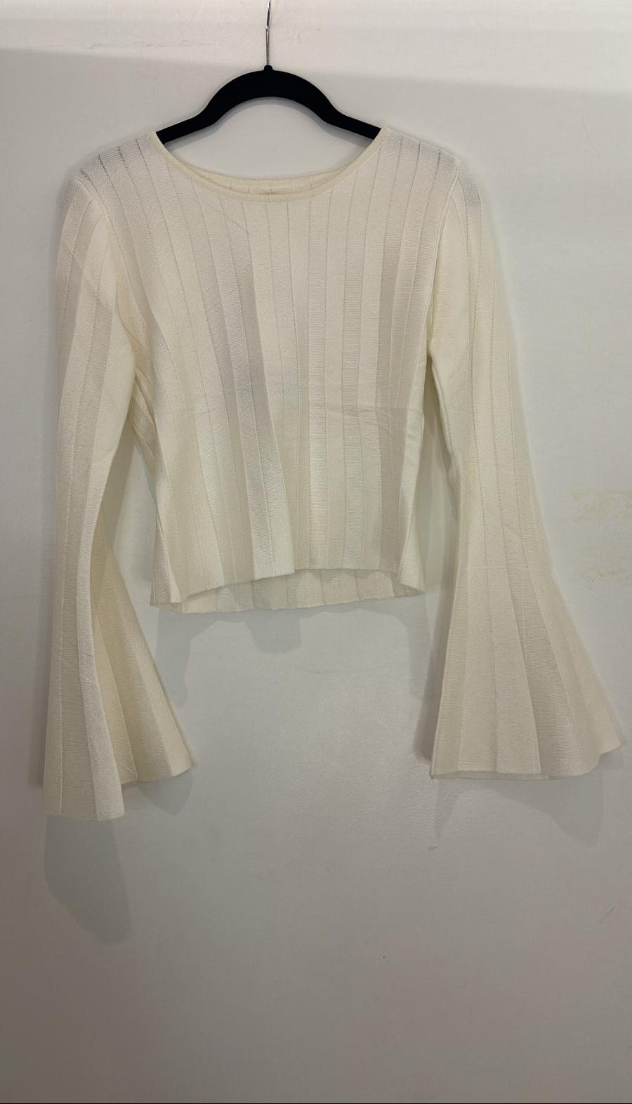 Haut côtelé à manches évasées