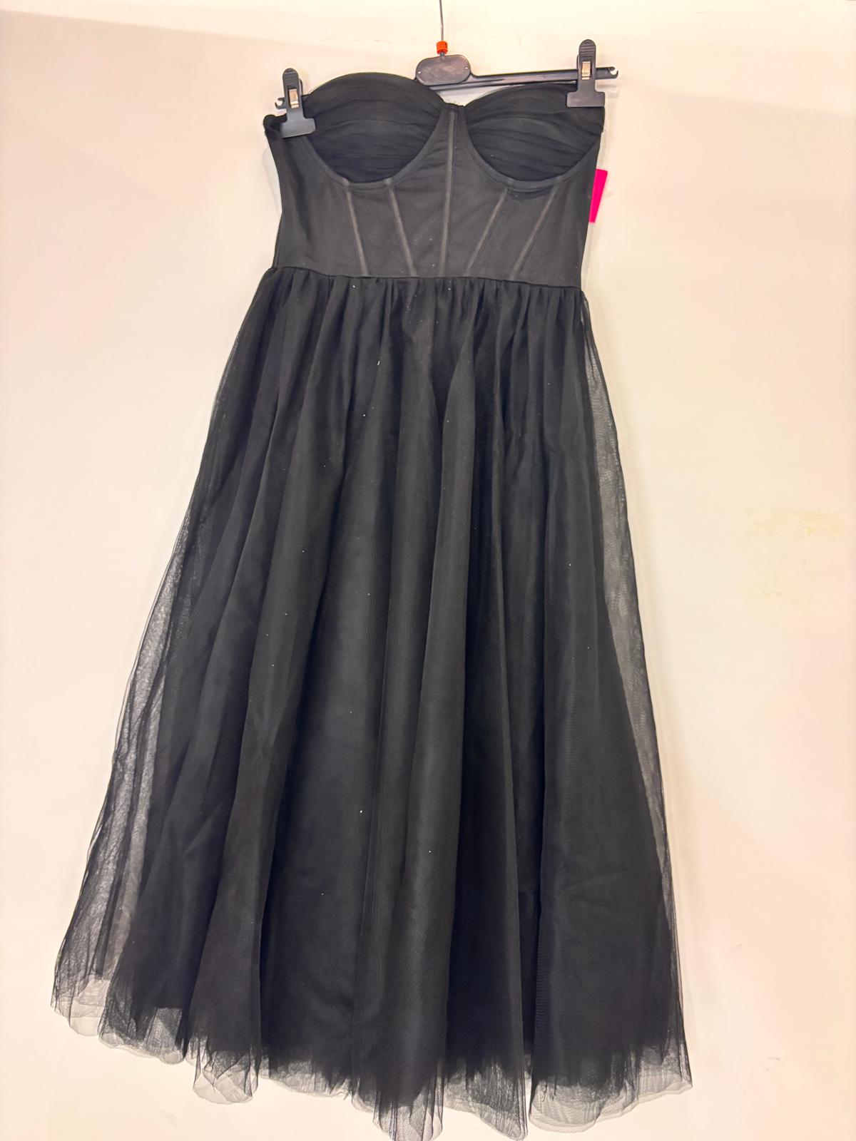 Robe bustier en tulle corsetée