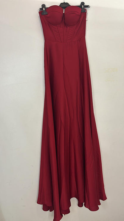 Robe longue satinée fendue corsetée