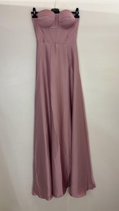 Robe longue satinée fendue corsetée